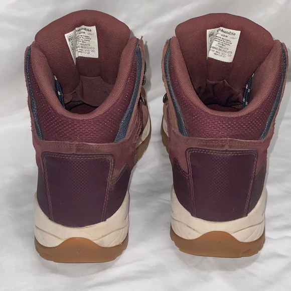 Columbia Women's Newton Ridge Plus Waterproof Amped Hiking Boot - Picture 2 of 11